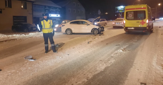 Торопясь на корпоратив, пьяный тагильчанин спровоцировал ДТП