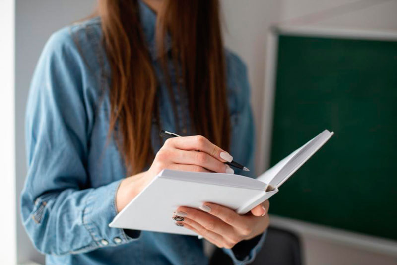 Около 26,5 тысячи бюджетных мест ждут абитуриентов Свердловской области | На Урале для абитуриентов подготовили более 26 тысяч бюджетных мест