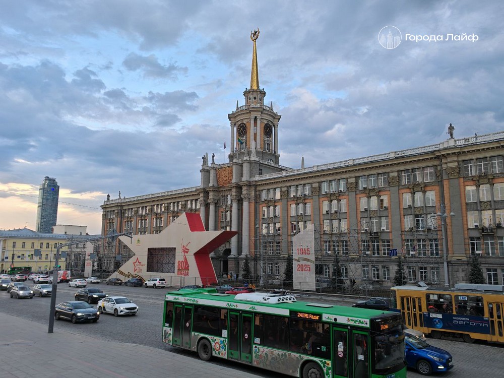 Бесплатного проезда не будет: почему тагильские школьники продолжат платить за общественный транспорт в 2026 году | В Нижнем Тагиле сохранили льготный проезд для школьников
