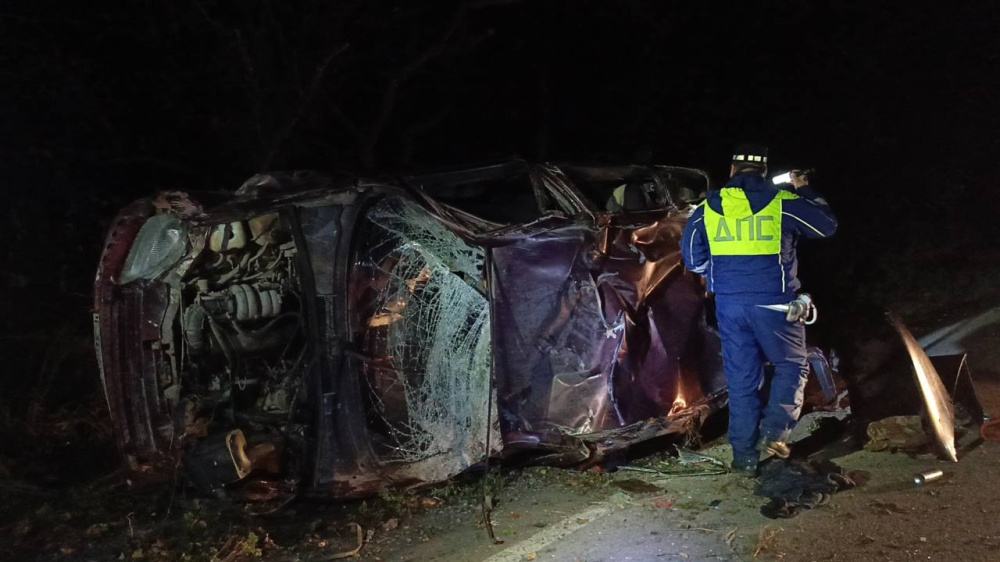 Уралец погиб в ДТП на трассе под Нижним Тагилом  | Под Нижним Тагилом водитель иномарки погиб в ДТП 