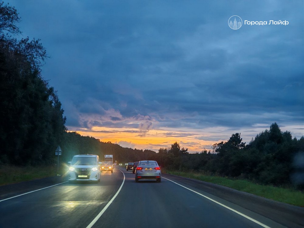 Износ до 100%: какие дороги в Нижнем Тагиле отремонтируют за 1 млрд 90 млн рублей | В Нижнем Тагиле подписали контракт на ремонт дорог на сумму более 1 млрд рублей