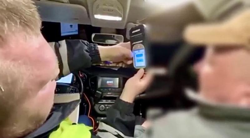 Два пьяных водителя за сутки в Свердловской области — женщина без прав, у мужчины алкоголь в шесть раз выше нормы | В Свердловской области за сутки задержали двух пьяных водителей