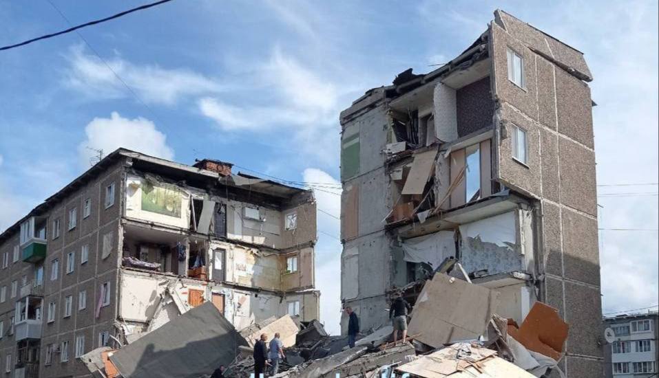 Повторное частичное обрушение дома произошло в Нижнем Тагиле | На Урале дом, пострадавший от взрыва, обрушился повторно