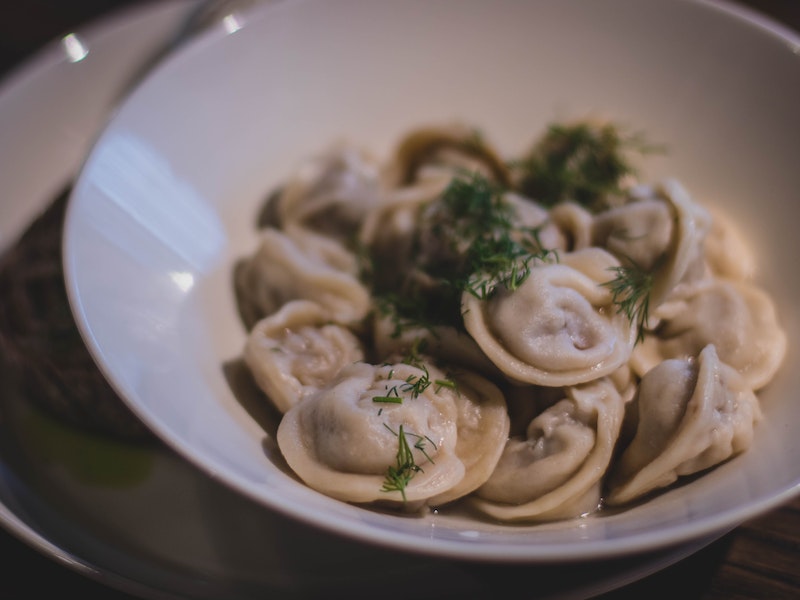 Врач рассказал, почему пельмени опасны для сосудов и кому их лучше есть реже | Гастроэнтеролог Белоусов: как пельмени влияют на здоровье гипертоников и диабетиков Врач рассказал, почему пельмени опасны для сосудов и кому их лучше есть реже | Гастроэнтеролог Белоусов: как пельмени влияют на здоровье гипертоников и диабетиков