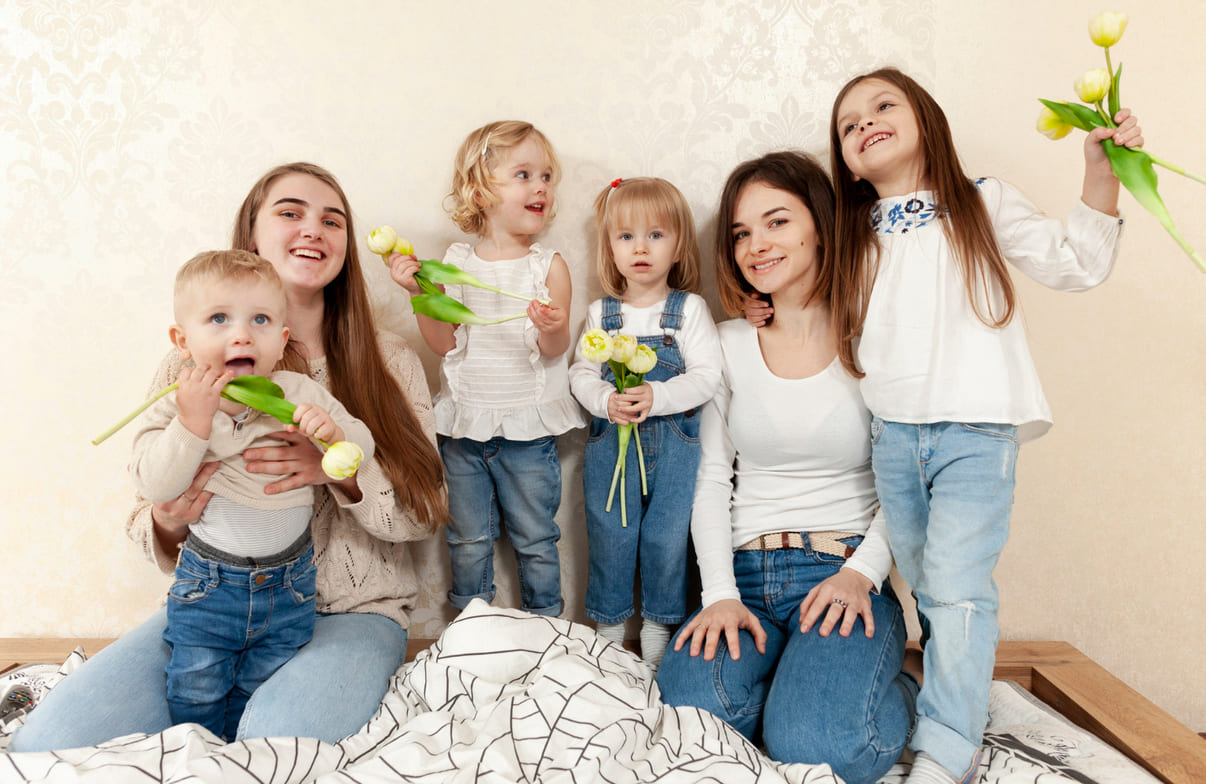 За близняшек заплатят в 2 раза больше, а за тройню — в 3: как теперь работает декрет в России 