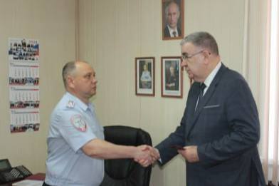 В транспортной полиции Нижнего Тагила появился новый руководитель: узнайте, кто им стал | На Урале назначили нового руководителя транспортной полиции Нижнего Тагила