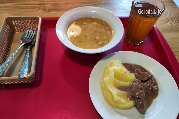 За отравление детей в лагерях будут сажать на 10 лет: в Госдуму внесли законопроект  | В Госдуме предложили сажать на 10 лет за массовое отравление детей 