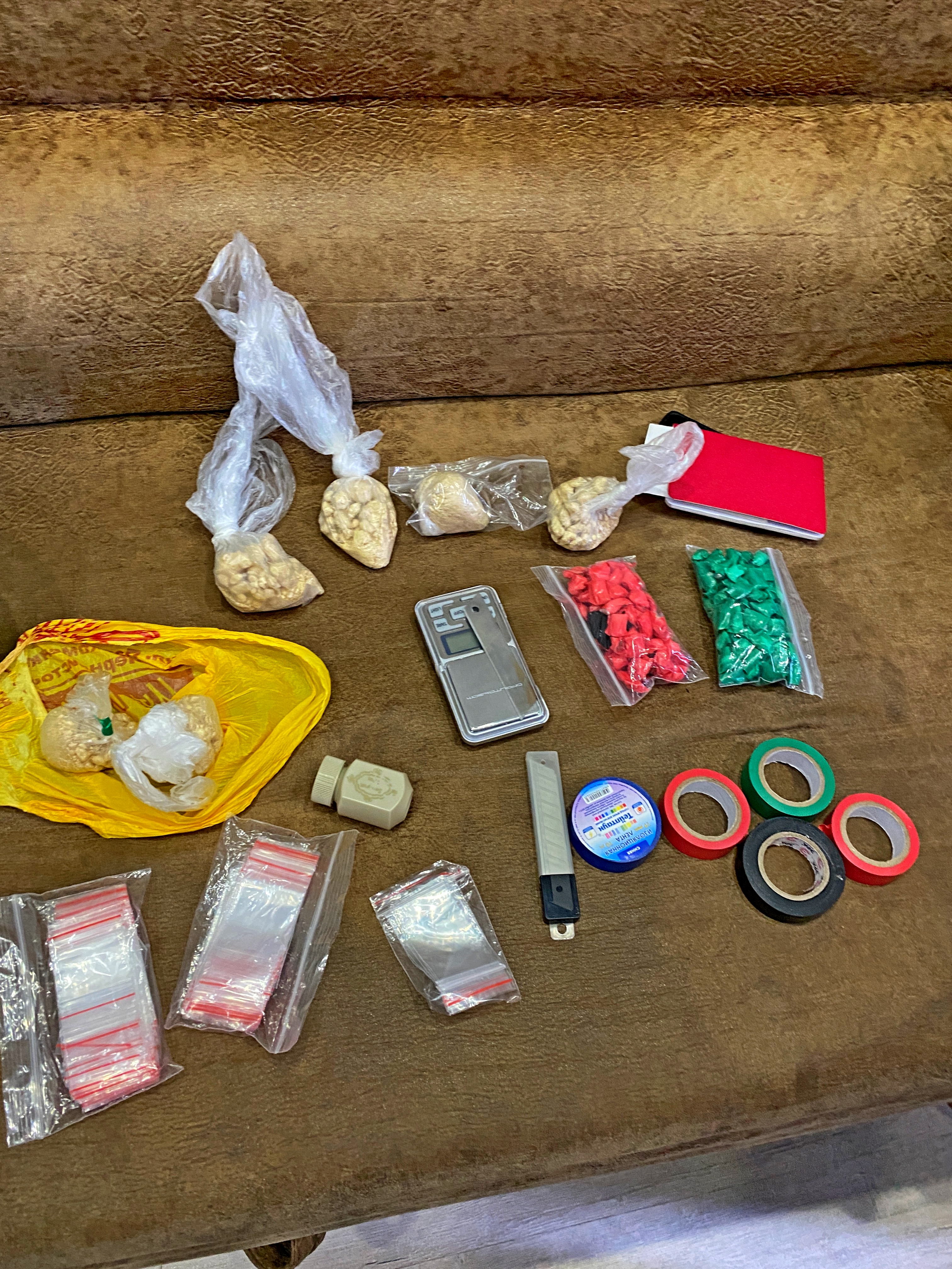 Полиция Нижнего Тагила задержала граждан по подозрению в сбыте наркотических средств