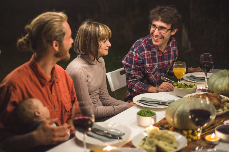 Эксперты объяснили, как отличить здоровую семейную преданность от саморазрушающей жертвенности | Психологи рассказали, когда можно разрывать отношения с токсичными родственниками