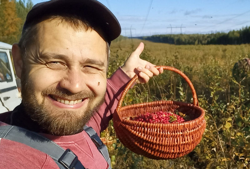 В Свердловской области мужчина набрал 60 литров брусники рядом со станцией Устье-Аха | Житель Свердловской области собрал 60 литров брусники В Свердловской области мужчина набрал 60 литров брусники рядом со станцией Устье-Аха | Житель Свердловской области собрал 60 литров брусники