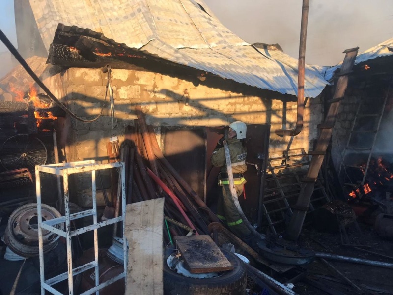 Накануне в Нижнем Тагиле сгорел частный жилой дом