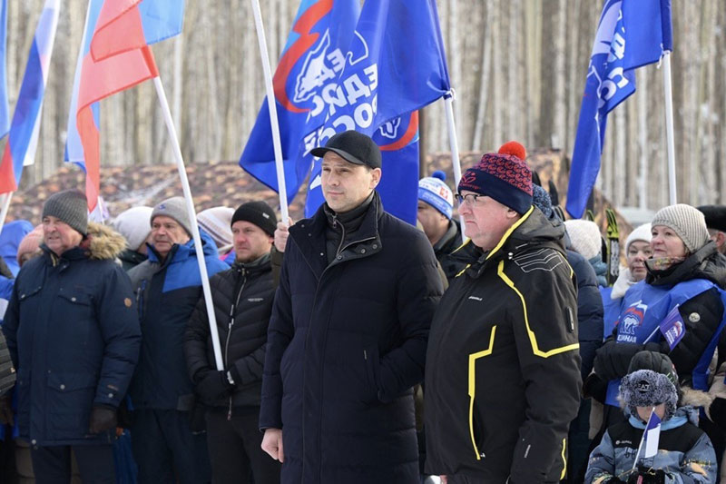 В Красноуральске открыли новую лыжероллерную трассу: стартовали гонки | В Красноуральске открыли новую лыжероллерную трассу протяжённостью 3 км