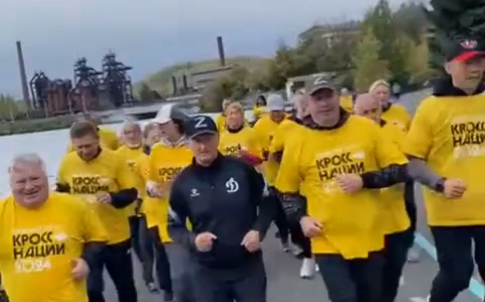 «Кросс нации» в Нижнем Тагиле объединил полторы тысячи человек | На Урале прошел Всероссийский день бега «Кросс нации»