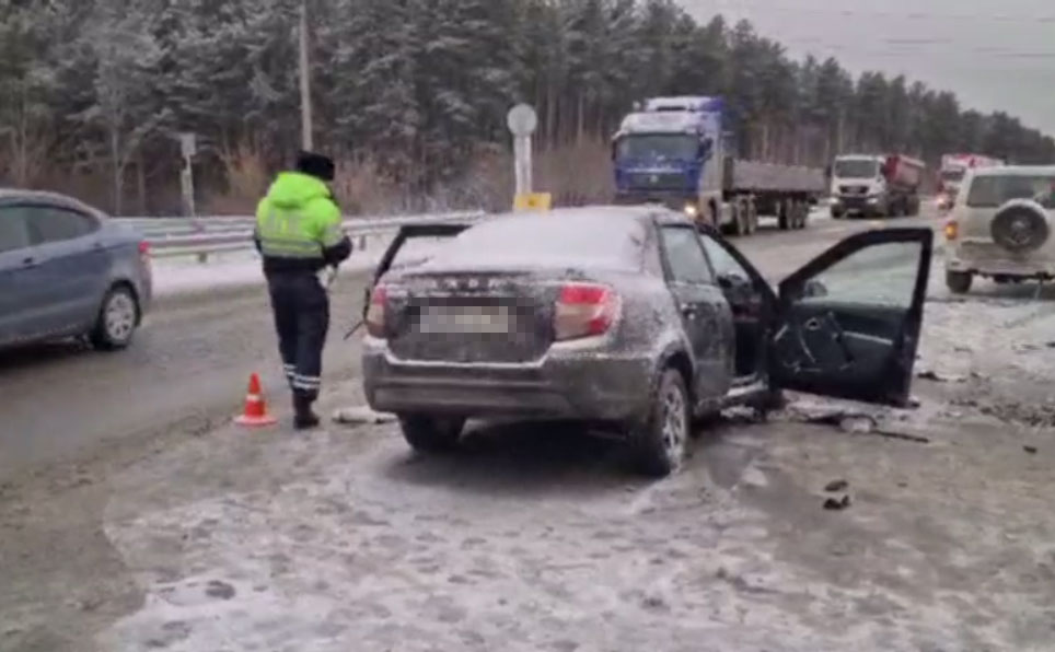 В Свердловской области установлены новые подробности смертельного ДТП на ЕКАД | Названы подробности смертельного ДТП на ЕКАД под Березовским