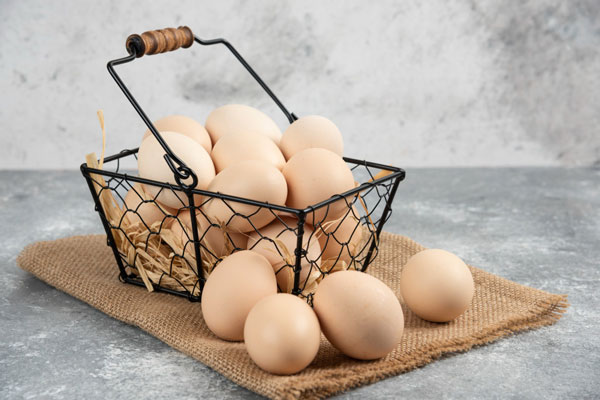 Цены на яйца повысились в магазинах Екатеринбурга и области Цены на яйца повысились в магазинах Екатеринбурга и области