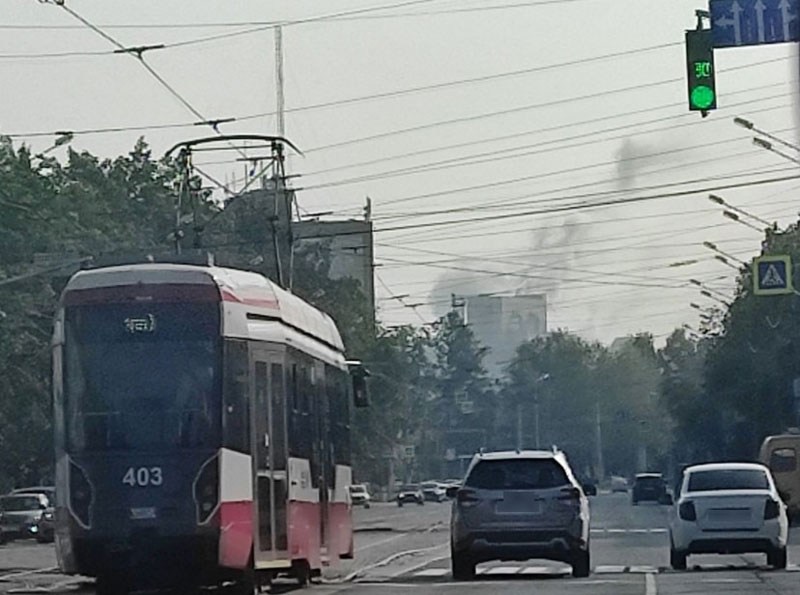 Химический смог и рыжее небо: тагильчане жалуются на загрязнение воздуха | В Нижнем Тагиле зафиксированы массовые жалобы на выбросы и неприятный запах Химический смог и рыжее небо: тагильчане жалуются на загрязнение воздуха | В Нижнем Тагиле зафиксированы массовые жалобы на выбросы и неприятный запах
