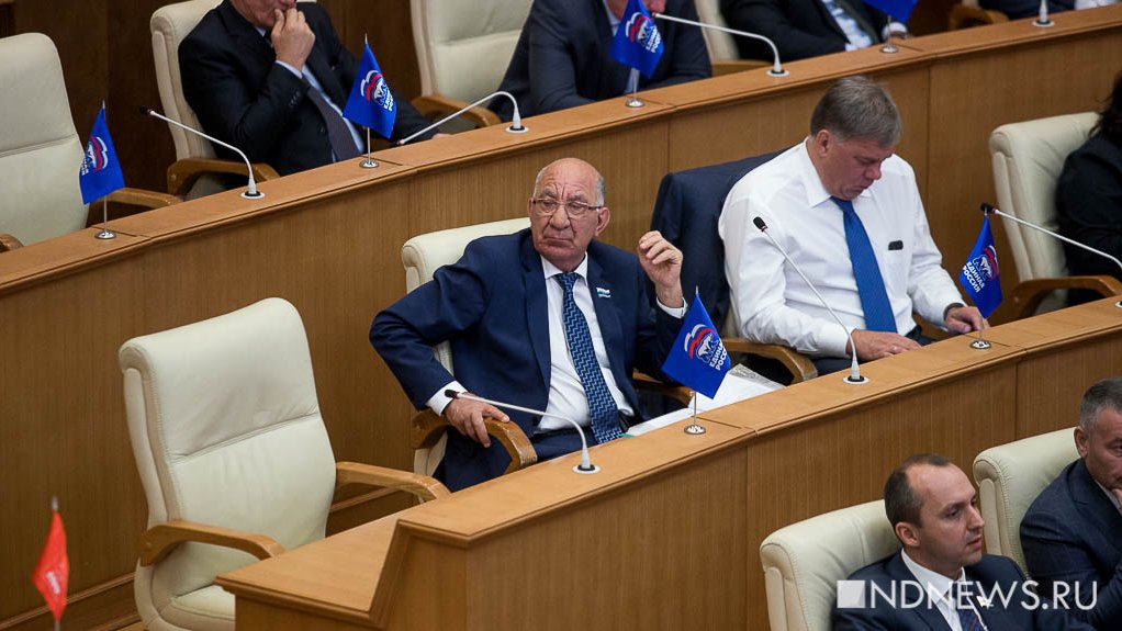 Один из кандидатов в депутаты заксо уже вложил в свою кампанию миллион рублей Один из кандидатов в депутаты заксо уже вложил в свою кампанию миллион рублей