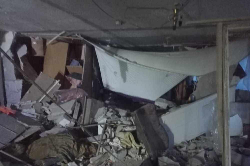 В Свердловской области в жилом доме взорвался газ: эвакуированы почти 100 человек, есть пострадавшая | На Урале в пятиэтажном жилом доме произошел хлопок газовоздушной смеси В Свердловской области в жилом доме взорвался газ: эвакуированы почти 100 человек, есть пострадавшая | На Урале в пятиэтажном жилом доме произошел хлопок газовоздушной смеси