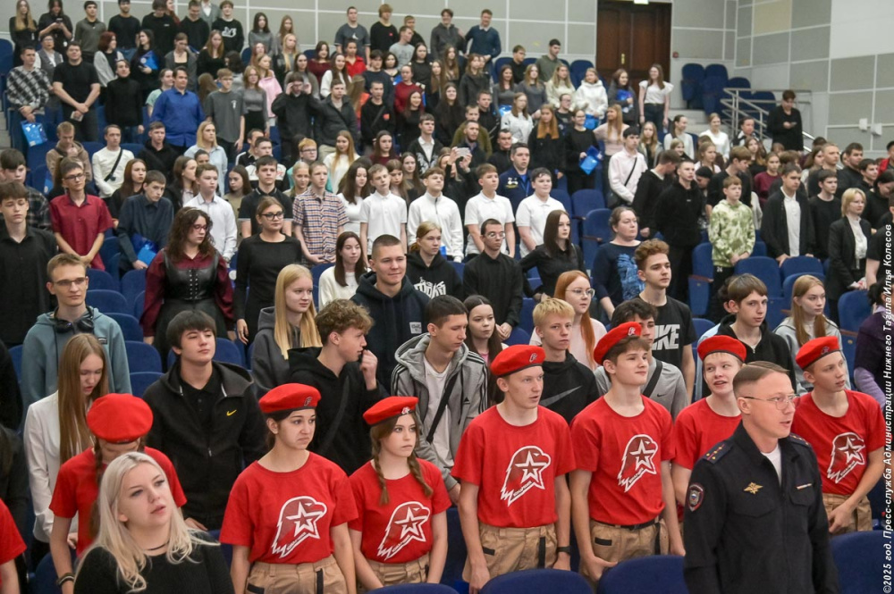 Участники СВО учили тагильских подростков, как вести себя при угрозе теракта — уникальный форум | В Нижнем Тагиле прошел молодежный форум против терроризма