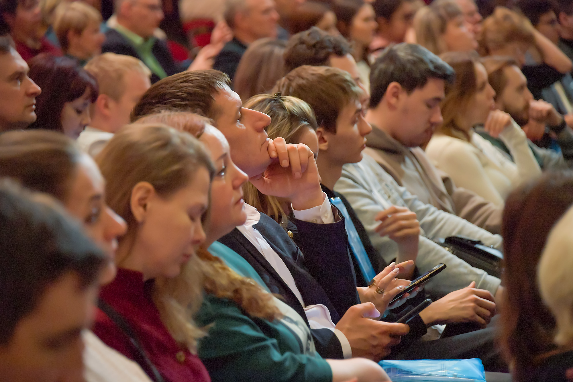 На Уралвагонзаводе стартовала конференция молодых специалистов | На Уралвагонзаводе стартовала конференция молодых специалистов