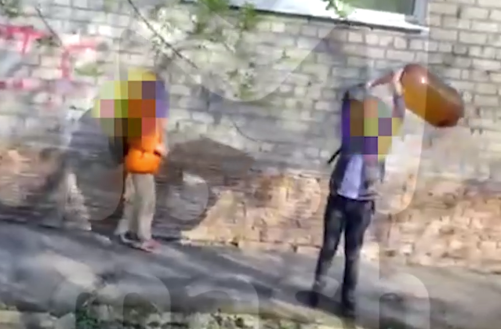 Взорвавшаяся 12-литровая пластиковая кега от пива сломала челюсть школьнику | Взорвавшаяся 12-литровая пластиковая кега от пива сломала челюсть школьнику