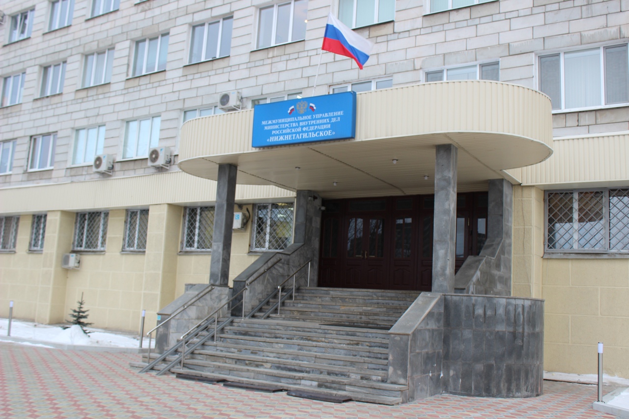 В Нижнем Тагиле столкнулись две иномарки, пострадала девочка В Нижнем Тагиле столкнулись две иномарки, пострадала девочка