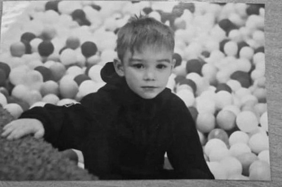 Убившая 6-летнего мальчика опекунша из Екатеринбурга врала мужу, что ребёнок уехал в гости к друзьям Убившая 6-летнего мальчика опекунша из Екатеринбурга врала мужу, что ребёнок уехал в гости к друзьям