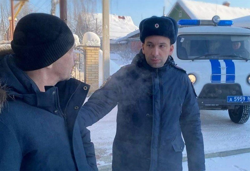 Машинист в Нижнем Тагиле устроил стрельбу из-за ссоры с женой по поводу пиццы | Задержан тагильчанин, устроивший стрельбу из шумового пистолета из-за пиццы