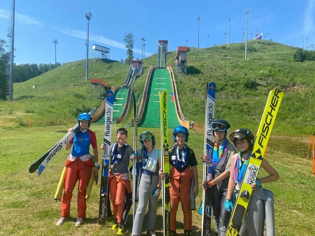 Спортсмены Нижнего Тагила завоевали пять медалей на всероссийских соревнованиях по лыжному двоеборью