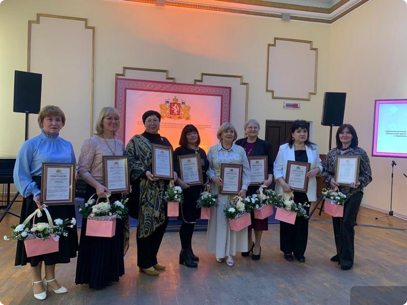 Мастерам из Нижнего Тагила присвоили губернаторские премии | Губернаторские премии присудили восьми свердловским мастерам