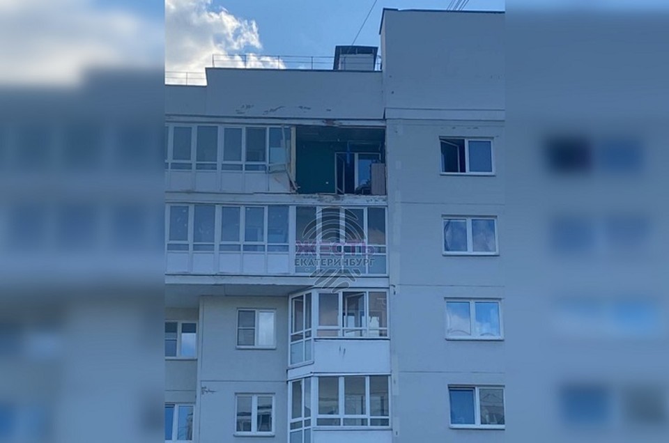 В Екатеринбурге произошел взрыв балкона: чудо, что обошлось без жертв В Екатеринбурге произошел взрыв балкона: чудо, что обошлось без жертв