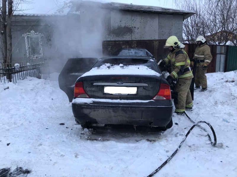 Вечером в Тагиле сгорела иномарка Вечером в Тагиле сгорела иномарка