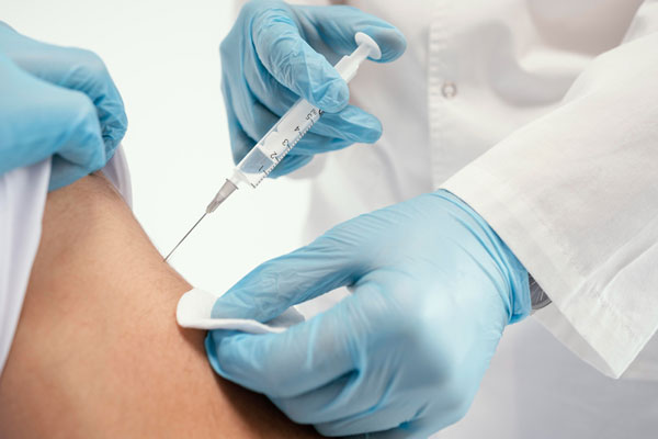 Неизлечим, но предотвратим: врач Зыкова объяснила, зачем нужна прививка от гепатита В | Врач Зыкова рассказала, почему прививка от гепатита В жизненно важна Неизлечим, но предотвратим: врач Зыкова объяснила, зачем нужна прививка от гепатита В | Врач Зыкова рассказала, почему прививка от гепатита В жизненно важна