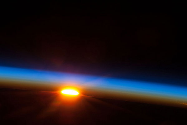 Над Средним Уралом будет наблюдаться сезонное явление, способное вызывать помехи на экранах телевизоров | Уральцы столкнутся с помехами в телевизоре из-за солнечной интерференции