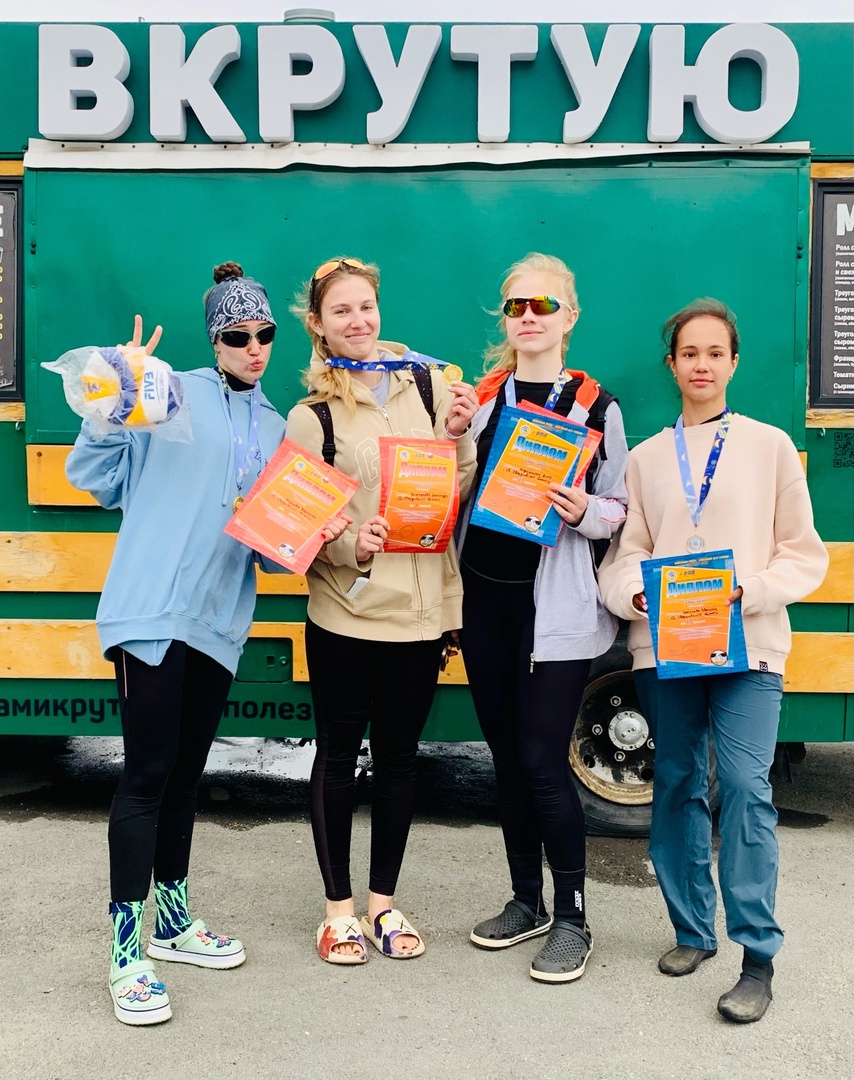 Спортсмены из Нижнего Тагила завоевывают "золото" на Первенстве УрФО по пляжному волейболу