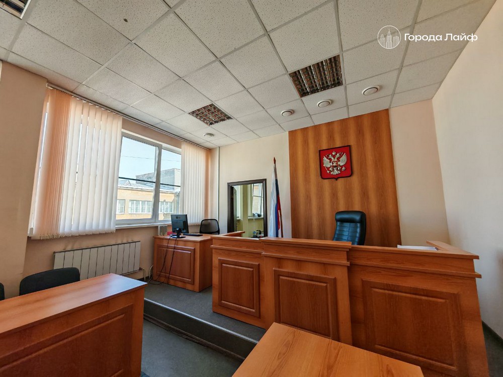 Тагильчанка разнесла «Евраз НТМК»: вернула работу и выиграла 421 тысячу рублей | Жительница Урала через суд вернула работу и выиграла 421 тысячу рублей