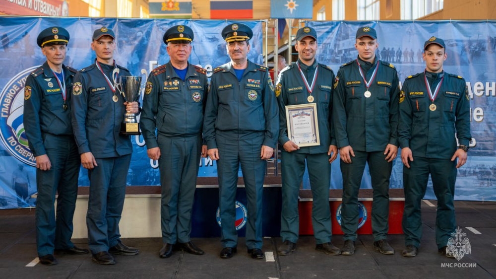 На Урале определили "Лучшее звено газодымозащитной службы" | На Урале определили "Лучшее звено газодымозащитной службы"