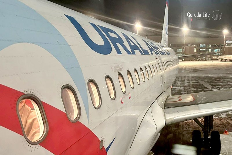 «Уральские авиалинии» арендуют пшеничное поле под Новосибирском, где сел их самолет «Уральские авиалинии» арендуют пшеничное поле под Новосибирском, где сел их самолет