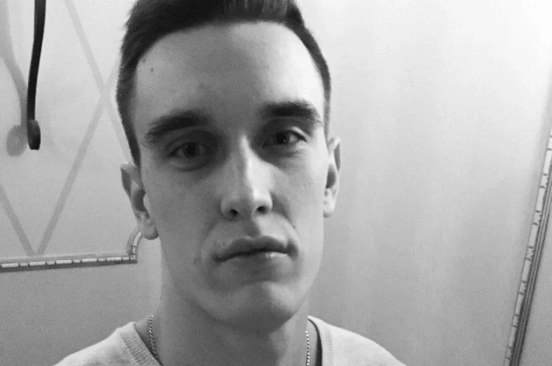 25-летний полицейский скончался после ЧП в ИК-19 | Террористы, захватившие колонию под Волгоградом, пытали сотрудника ФСИН