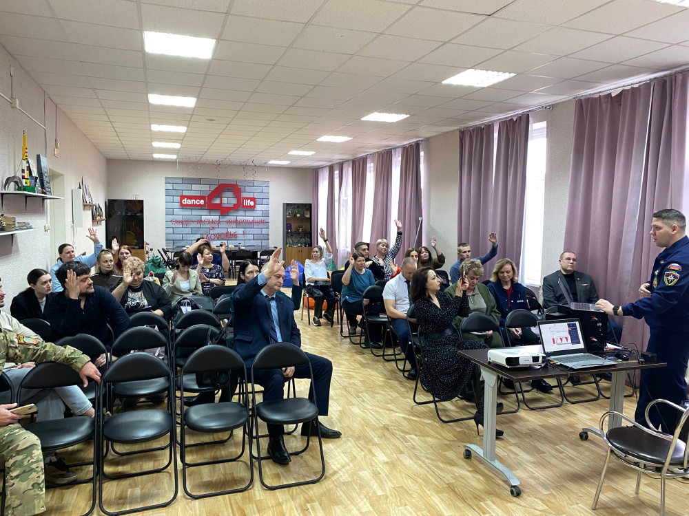 В Нижнем Тагиле назначили нового начальника штаба Юнармии | Новый руководитель Юнармии появился в Нижнем Тагиле В Нижнем Тагиле назначили нового начальника штаба Юнармии | Новый руководитель Юнармии появился в Нижнем Тагиле