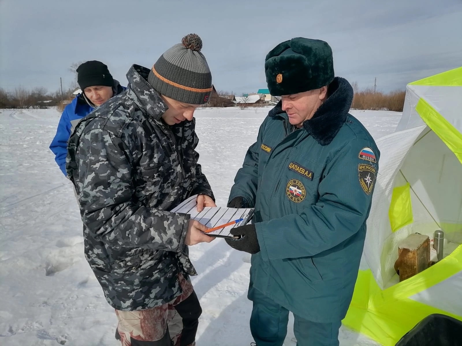 МЧС Нижнего Тагила предупреждает о рисках на тонком льду весной