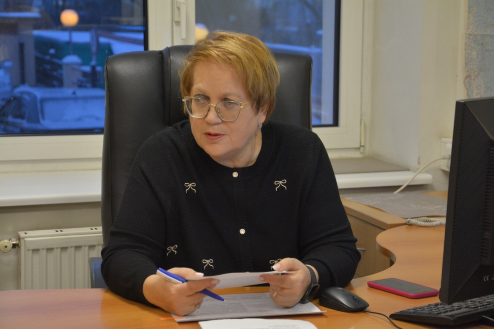 Уполномоченный по правам человека в Свердловской области обсудила плачевное состояние домов в Нижнем Тагиле | Уполномоченный по права человека в Свердловской области провела рабочий день в Нижнем Тагиле