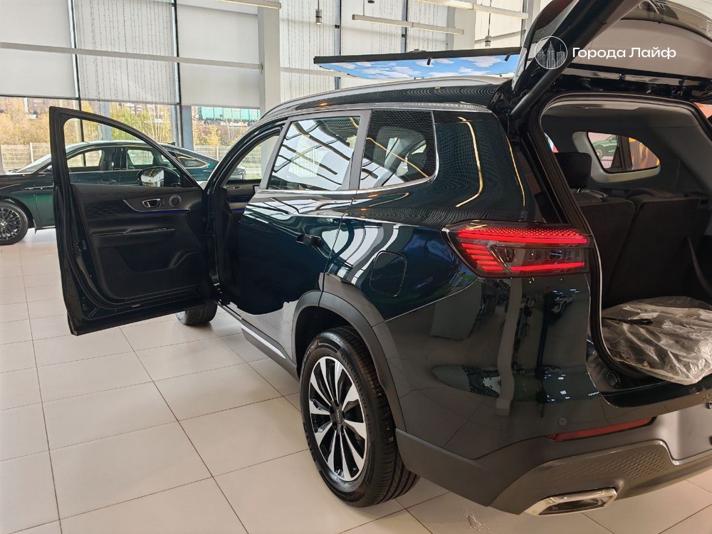 Tenet T7 стоит 2,5 млн, а покупают его лучше Весты за 1,2 млн: что случилось с Ладой в декабре — разбор автоэкспертов 