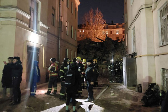В Петербурге рухнул шестиэтажный дом