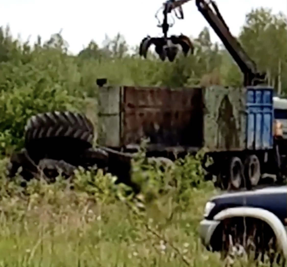 В Нижнем Тагиле в водоохранной зоне реки Панкрашка устроили несанкционированную свалку В Нижнем Тагиле в водоохранной зоне реки Панкрашка устроили несанкционированную свалку
