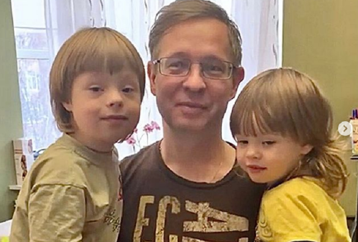 Свердловский губернатор пообещал отцу шестерых детей новый дом