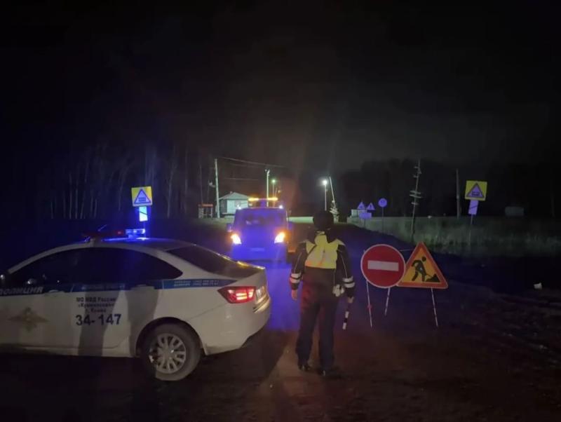 Подтопление на трассе Кушва – Нижняя Тура — проезд закрыт, уровень воды достиг 10 сантиметров | На трассе Кушва – Нижняя Тура закрыли проезд из-за подтопления