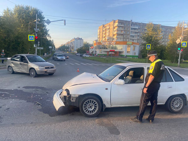 В Нижнем Тагиле в ДТП пострадал 3-х летний ребенок В Нижнем Тагиле в ДТП пострадал 3-х летний ребенок