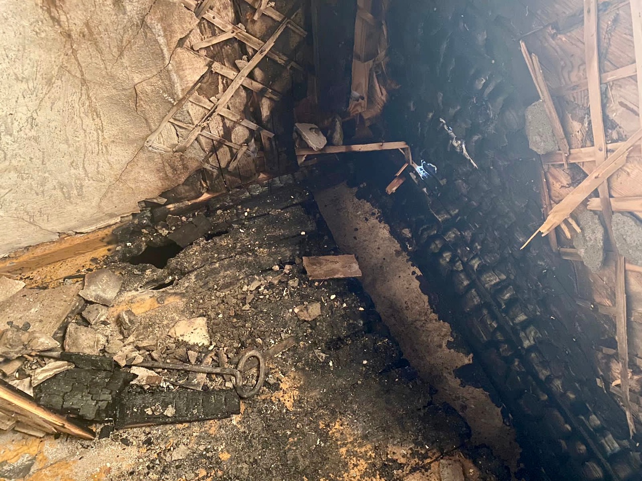 Под Нижним Тагилом произошёл пожар на летней даче Под Нижним Тагилом произошёл пожар на летней даче