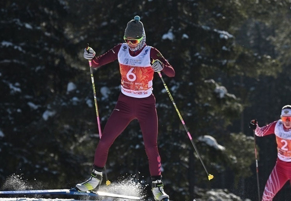 19 спортсменов из Нижнего Тагила получили стипендии губернатора — кто и сколько | Денис Паслер наградил тагильских лыжников, гребцов и дзюдоистов именными стипендиями